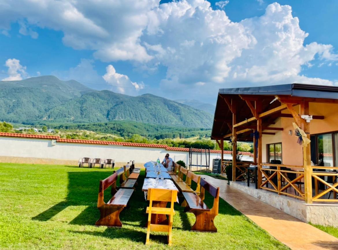 Къщи За Гости “Планински Рай” Mountain Paradise Resilovo ภายนอก รูปภาพ
